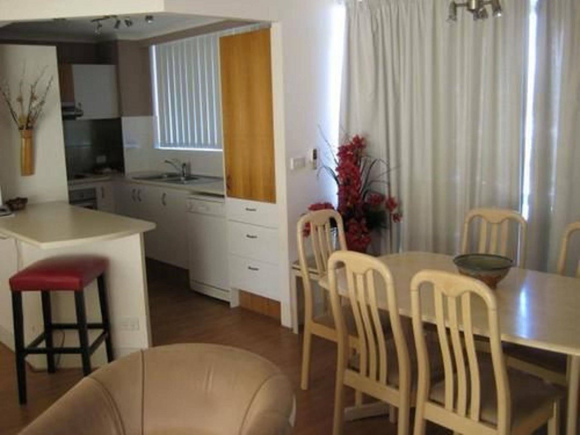 Foreshore Beachfront Apartments Gold Coast Kültér fotó