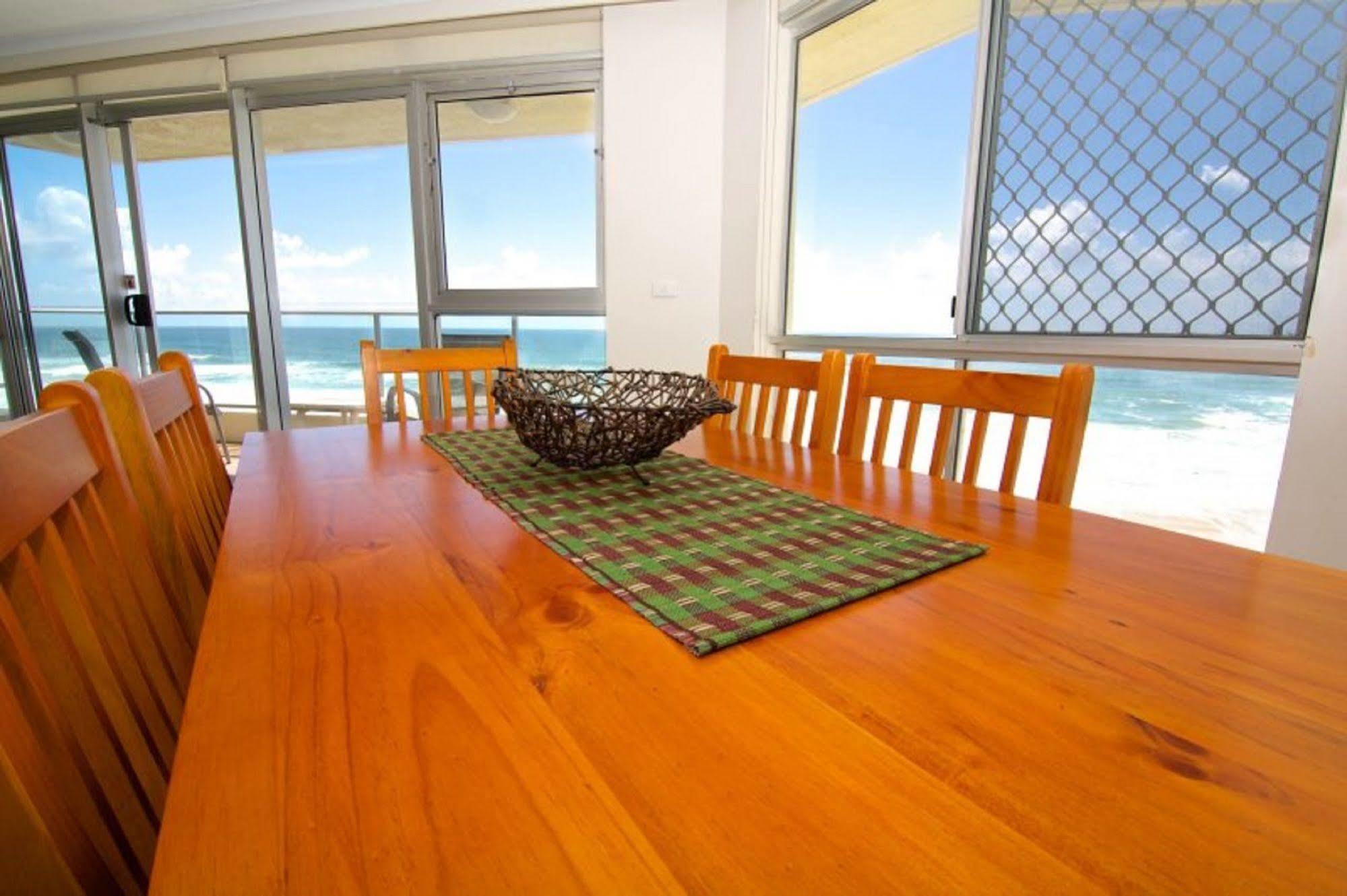 Foreshore Beachfront Apartments Gold Coast Kültér fotó