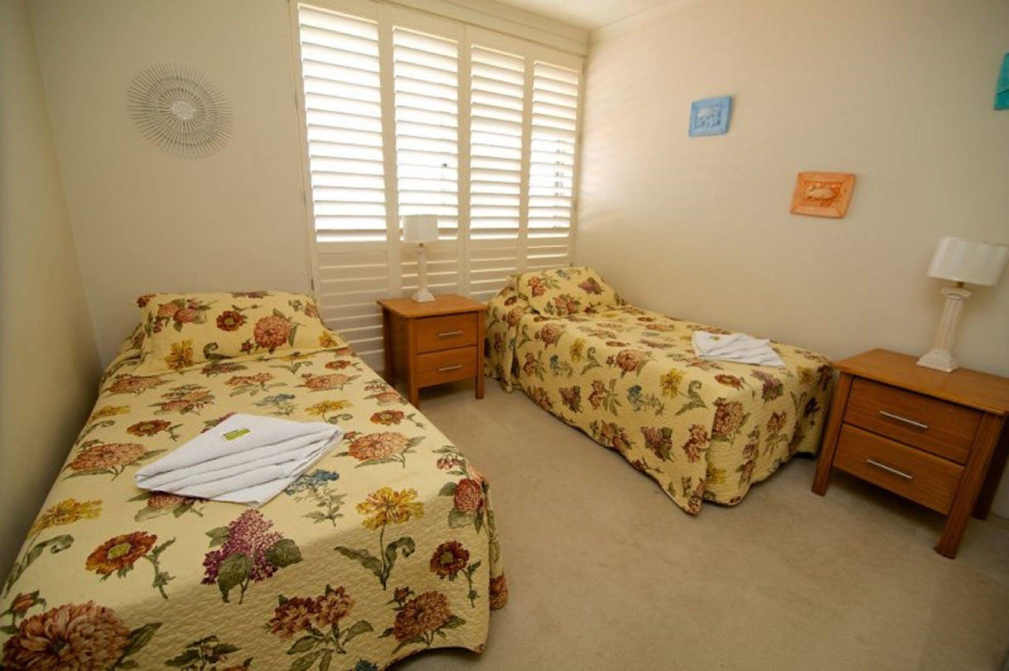 Foreshore Beachfront Apartments Gold Coast Kültér fotó